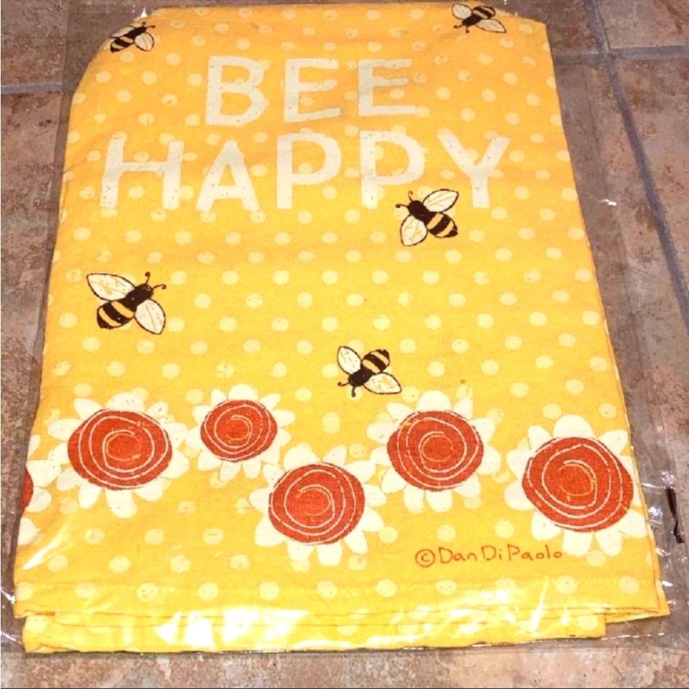NWT! Bee 🐝 Happy Decorative DishTowel